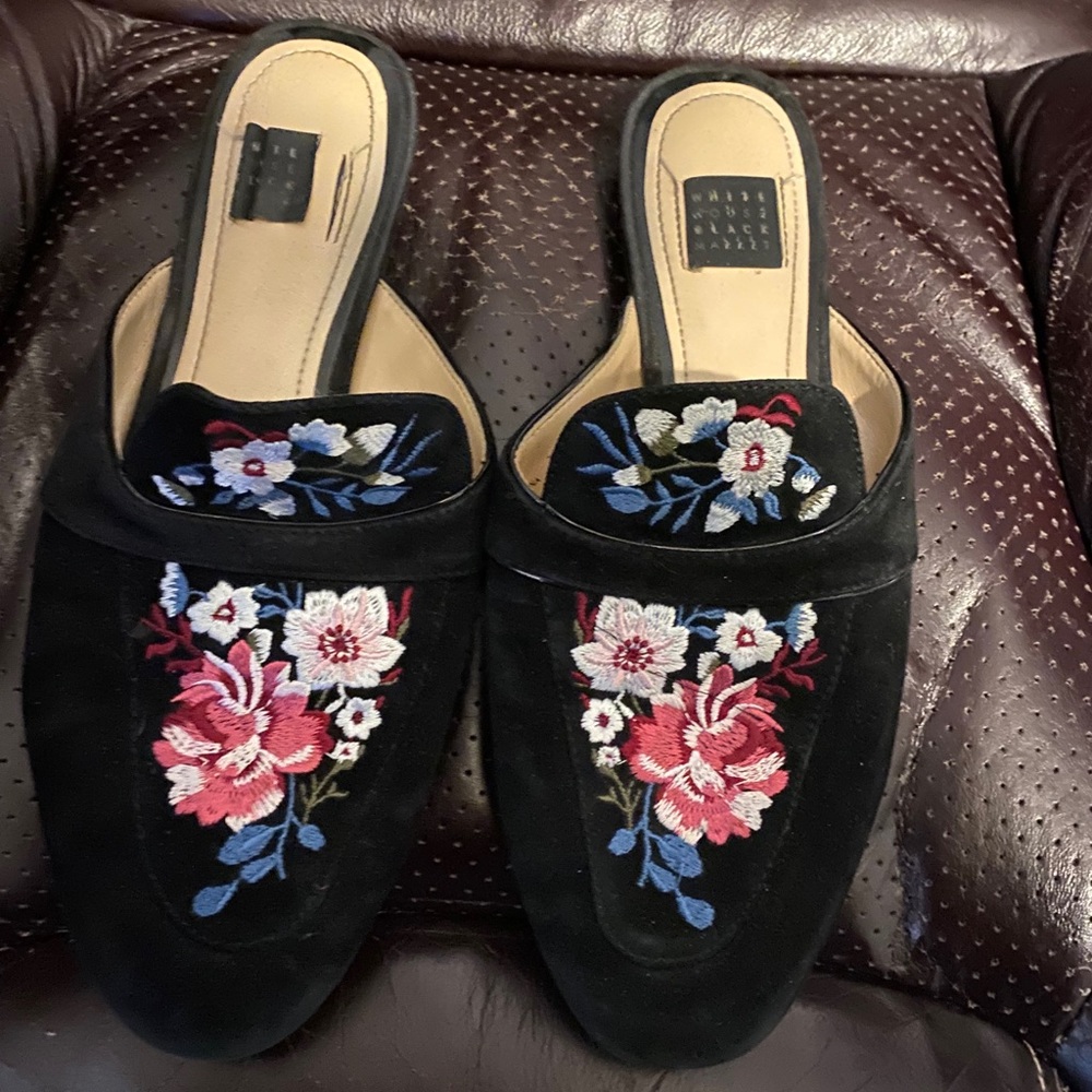 White House Black Market embroidered mules. Size 6